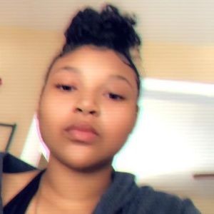 Meet your Posher, Tania